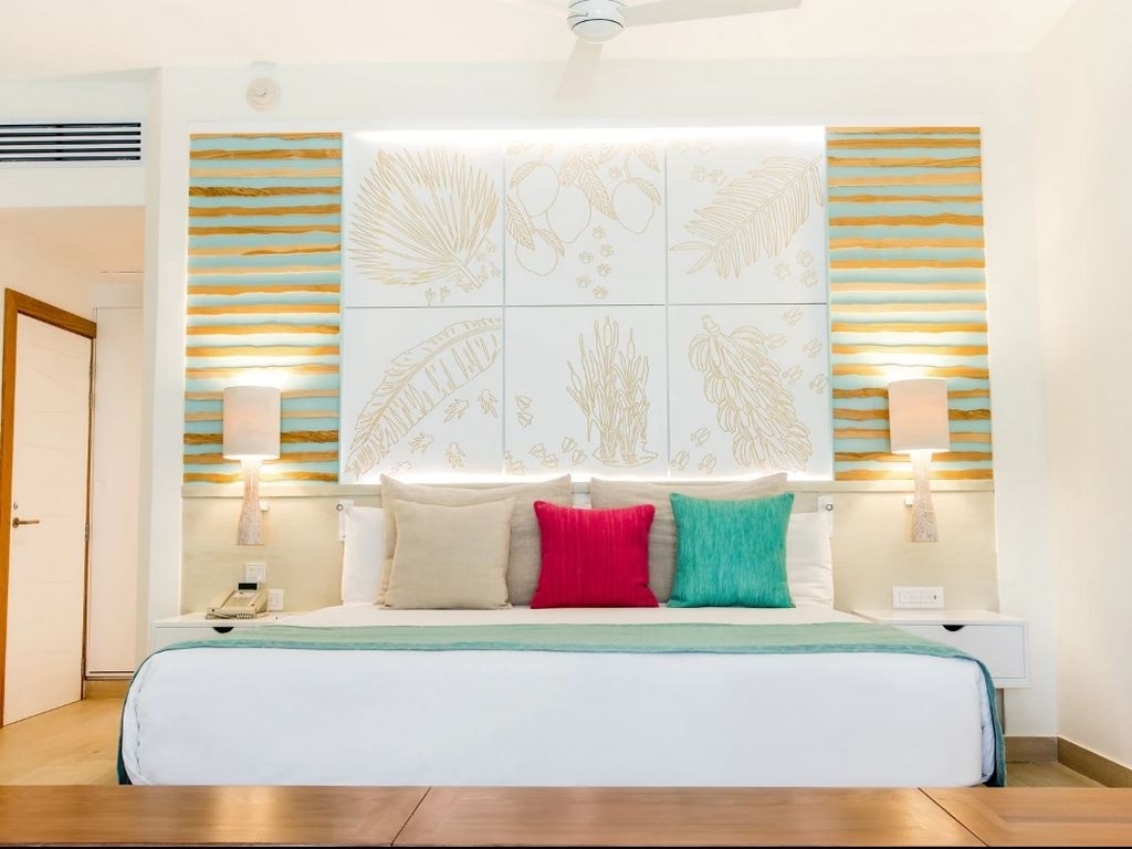 rooms-junior-suite-ocean-front