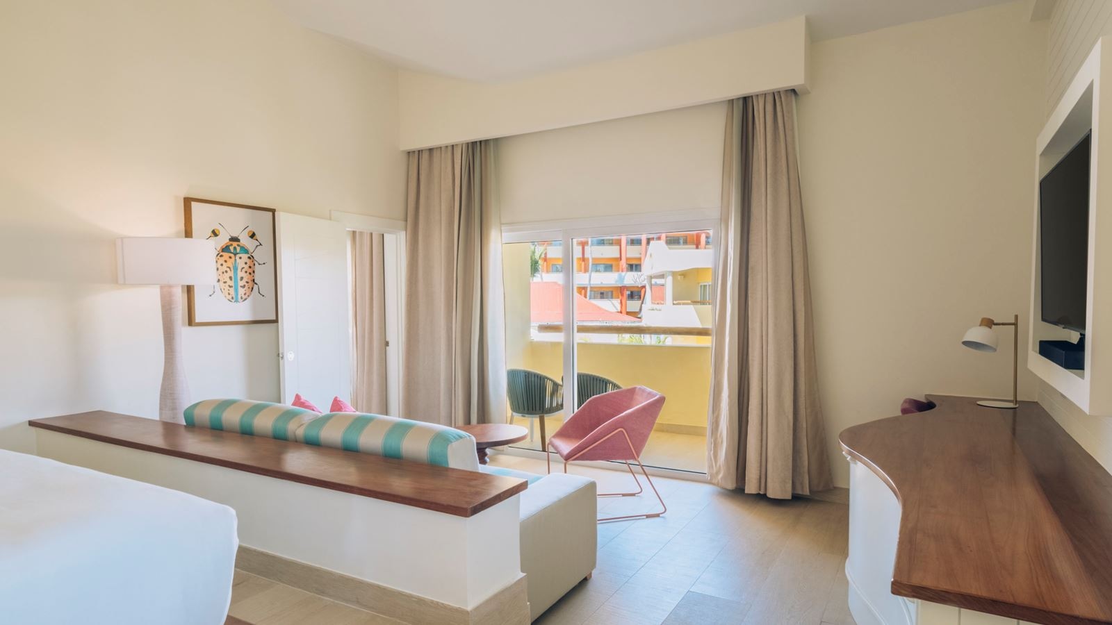 rooms-2-bedroom-family-junior-suite