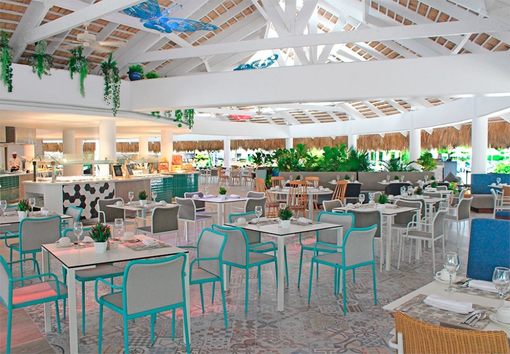 restaurants-la-palapa-bbq--near-the-beach-and-pool