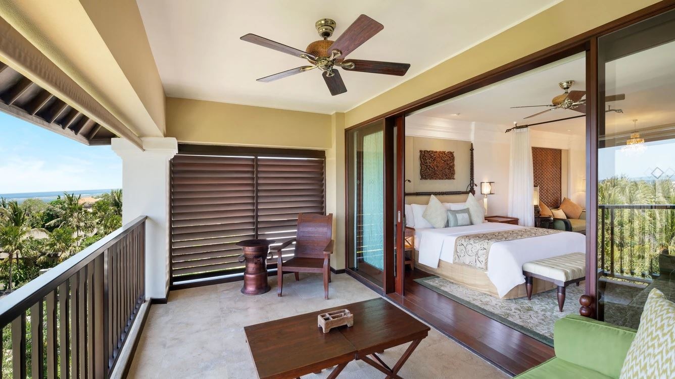 rooms-st-regis-ocean-view-suite