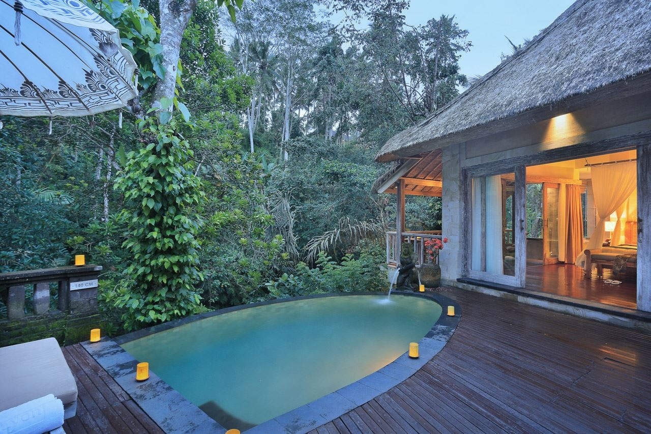 rooms-river-edge-pool-villa