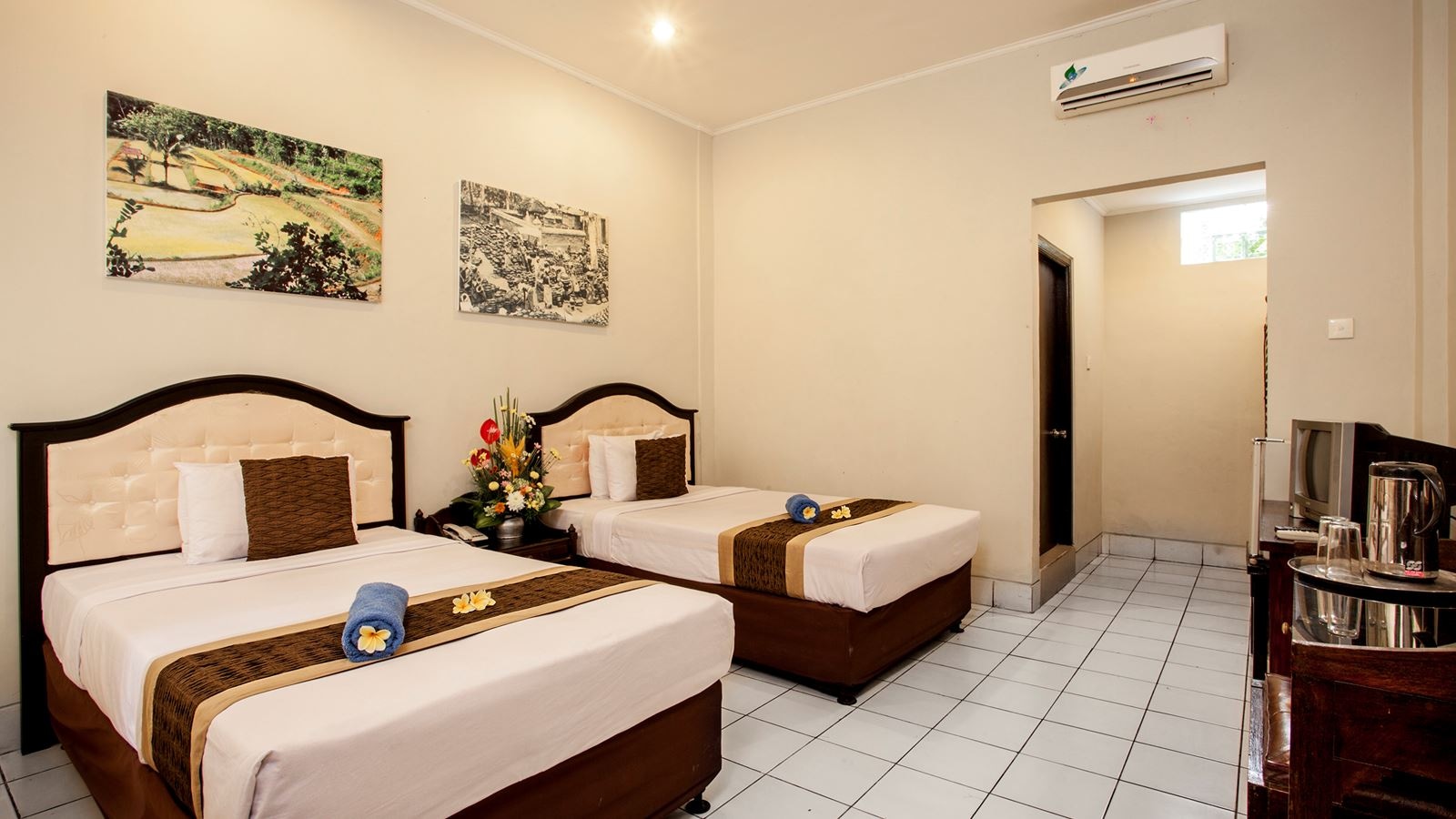 rooms-superior-room