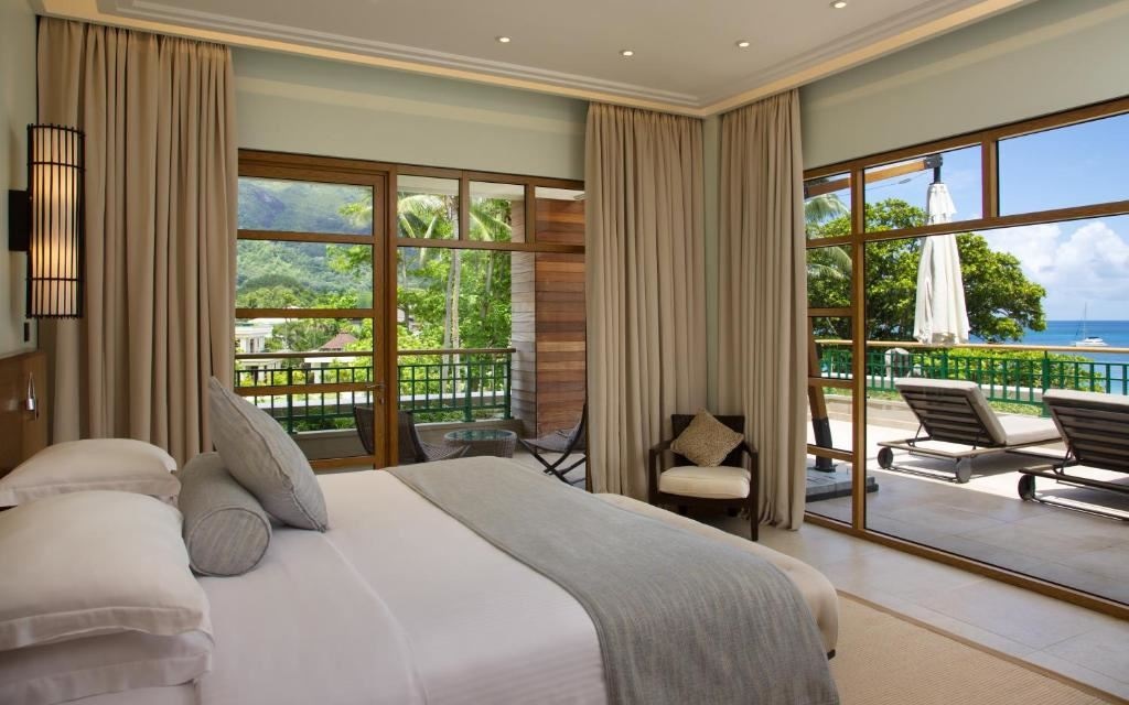 rooms-suite-with-kitchenette