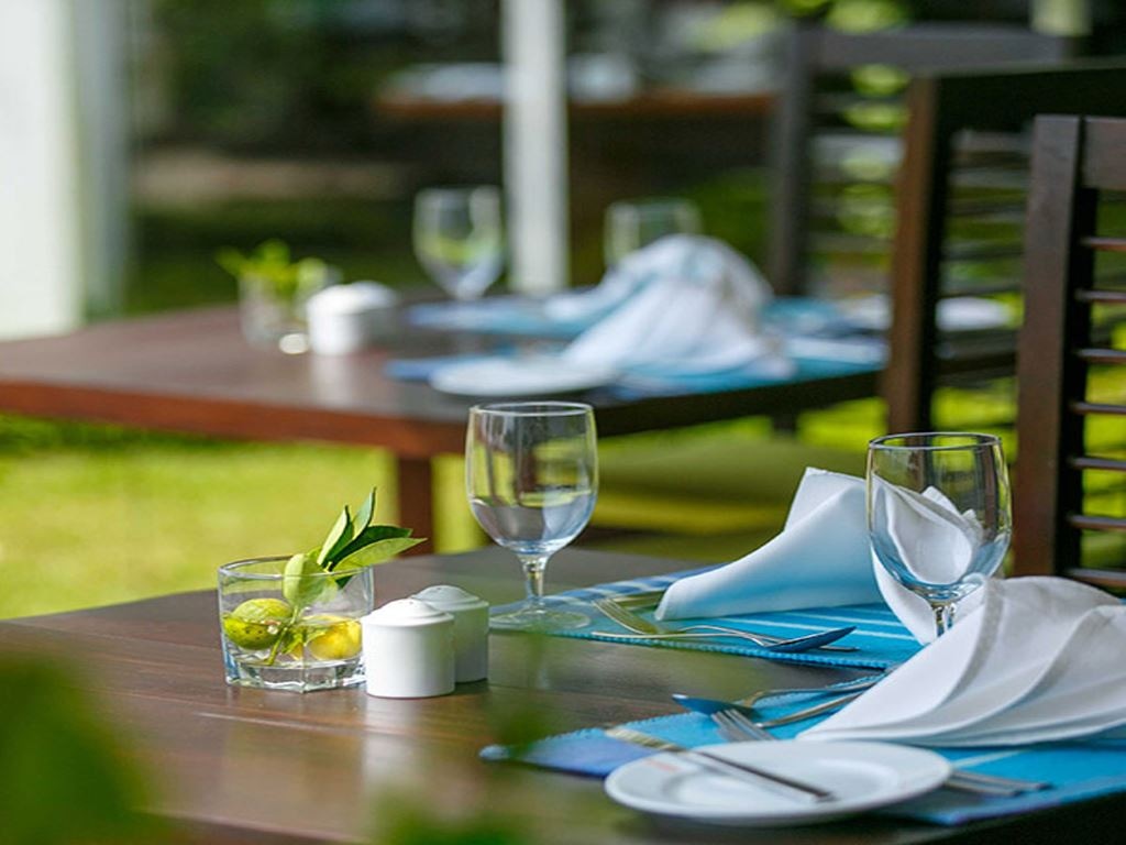 restaurants-pips-n-sips