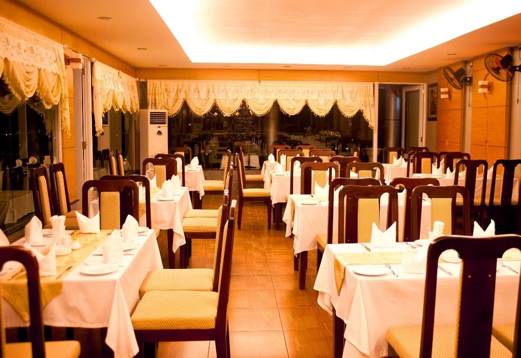 restaurants-main-restaurant