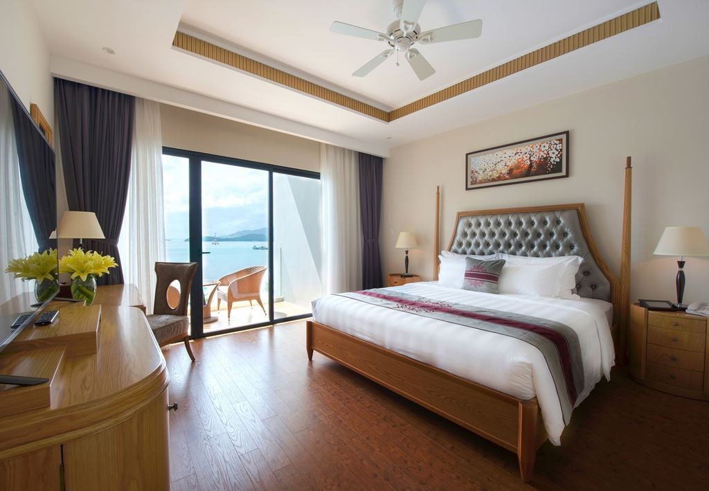 rooms-villa-3-bedroom-beachfront-no-extra-bed