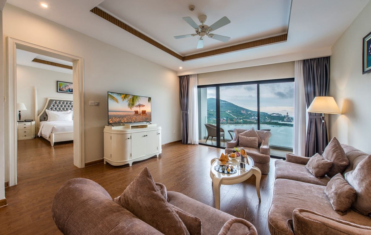 rooms-executive-suite-ocean-view-child-without-extra-bed