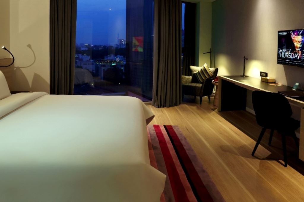 rooms-signature-room