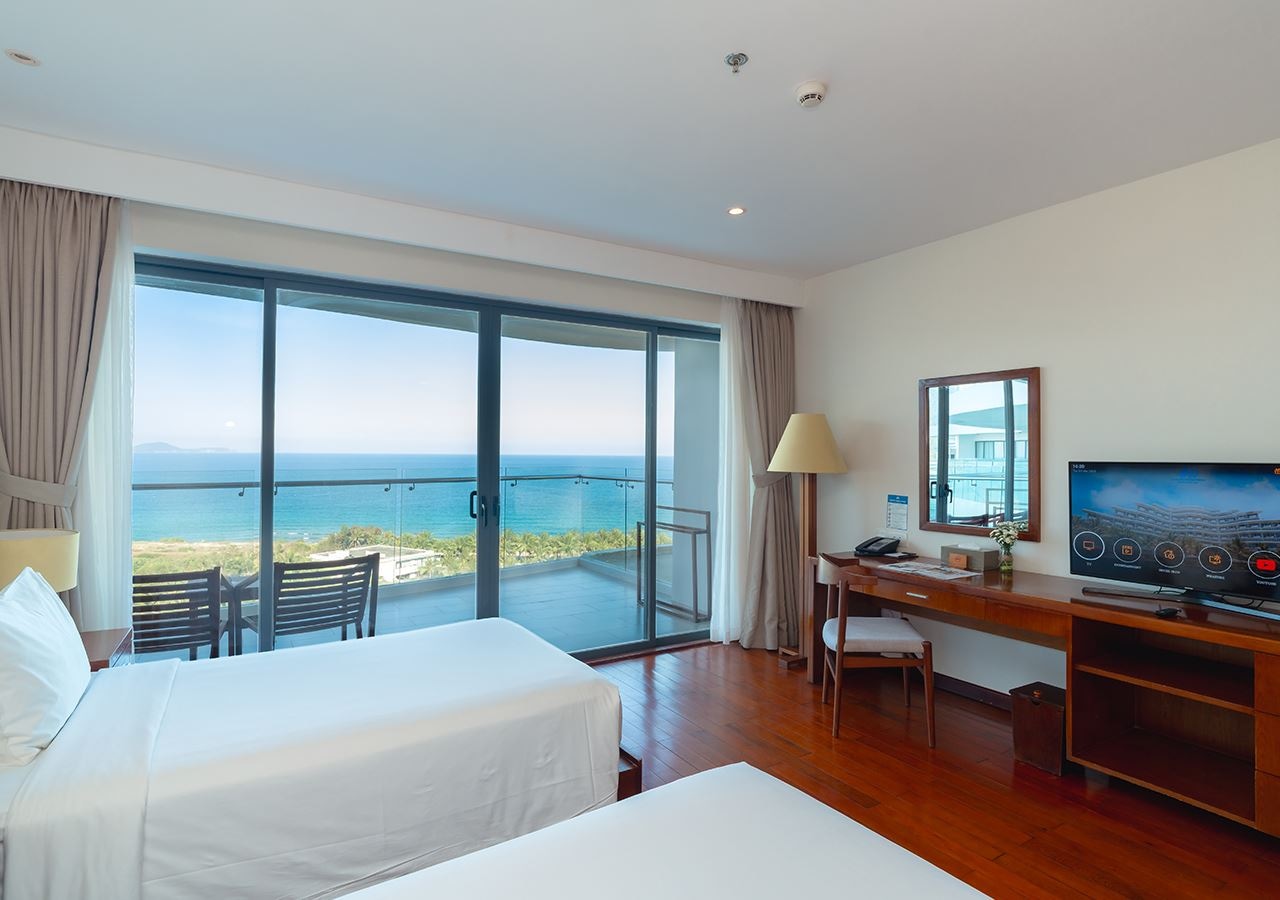 rooms-deluxe-ocean-with-bathtub