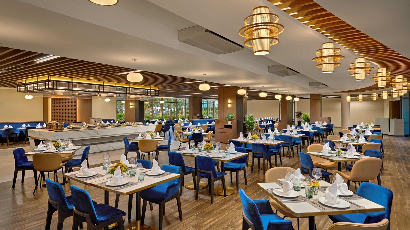 restaurants-royal-café--restaurant