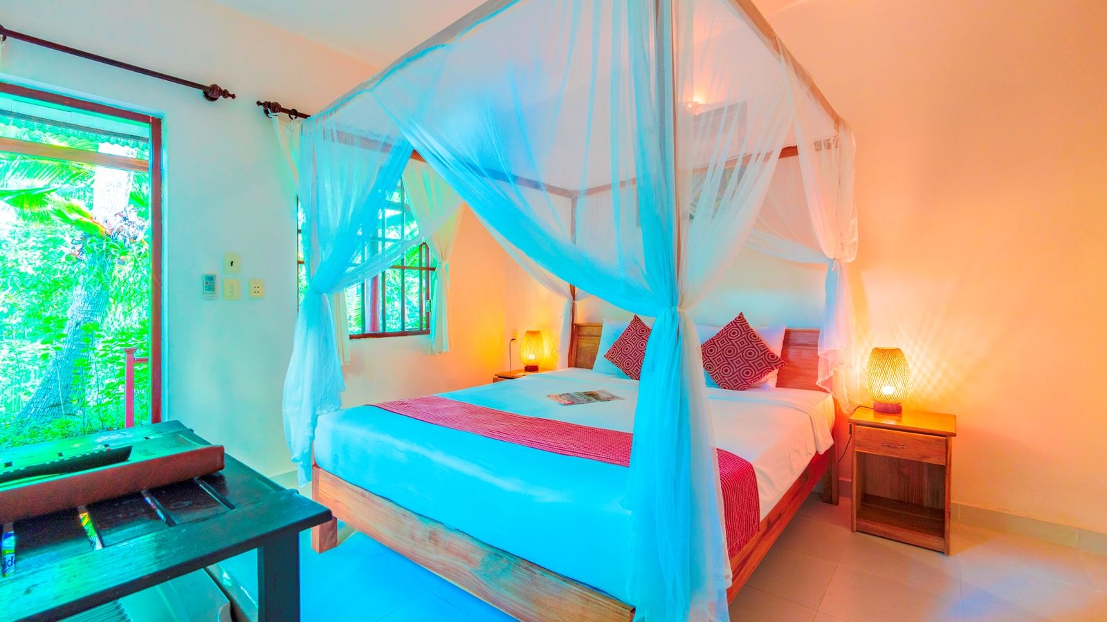 rooms-bungalow-standard-with-terrace-gardenview