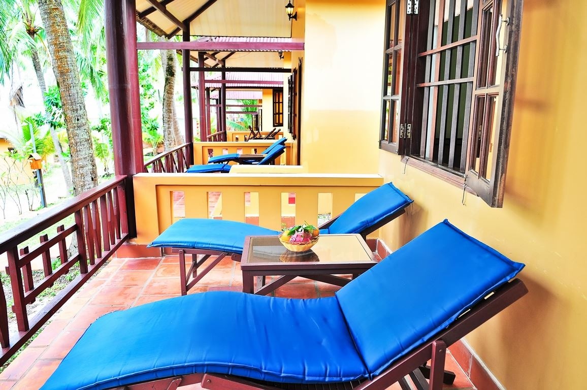 rooms-bungalow-superior-with-terrace-limited-sea-or-gardenview