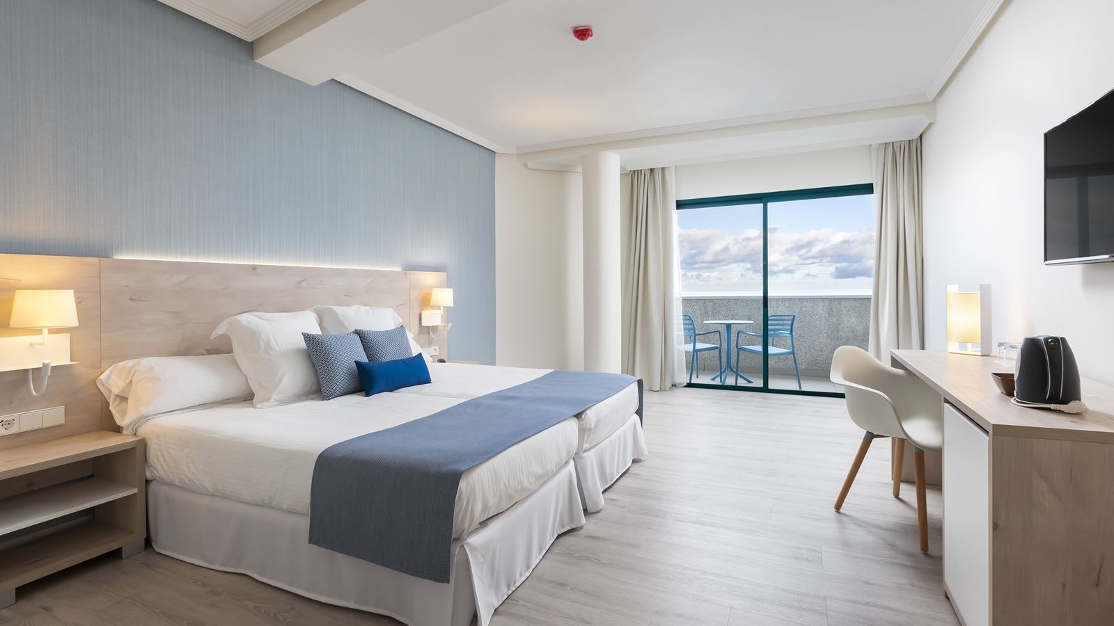 rooms-double-room-ocean-view