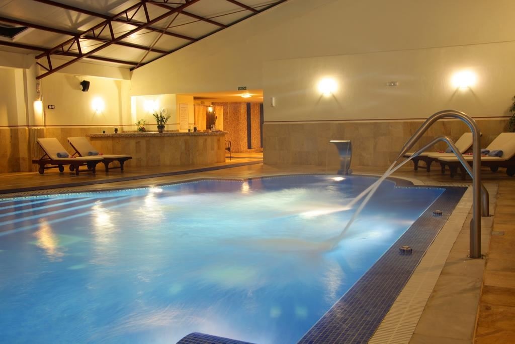 pools-indoor-pool