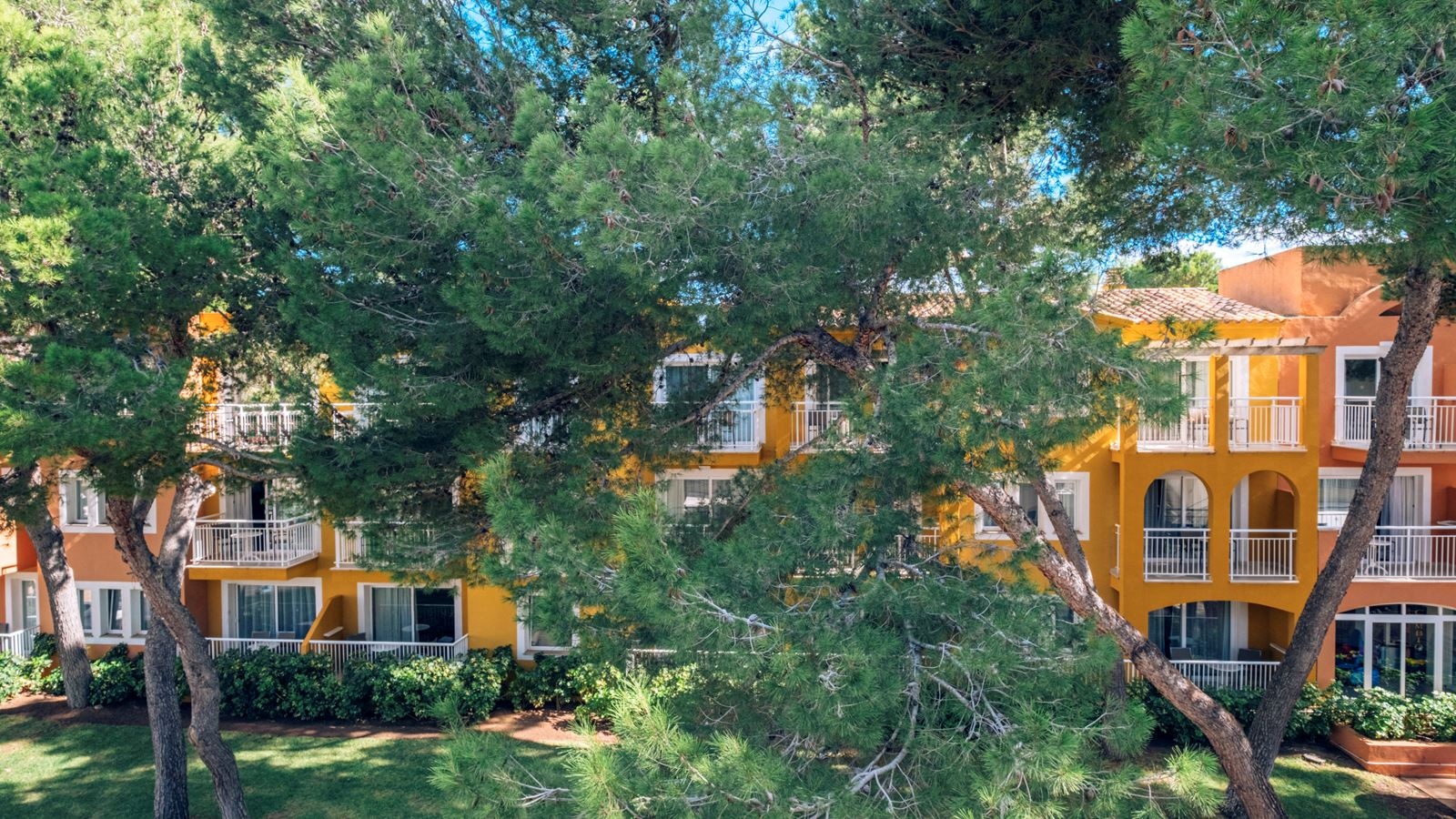 rooms-family-central-location