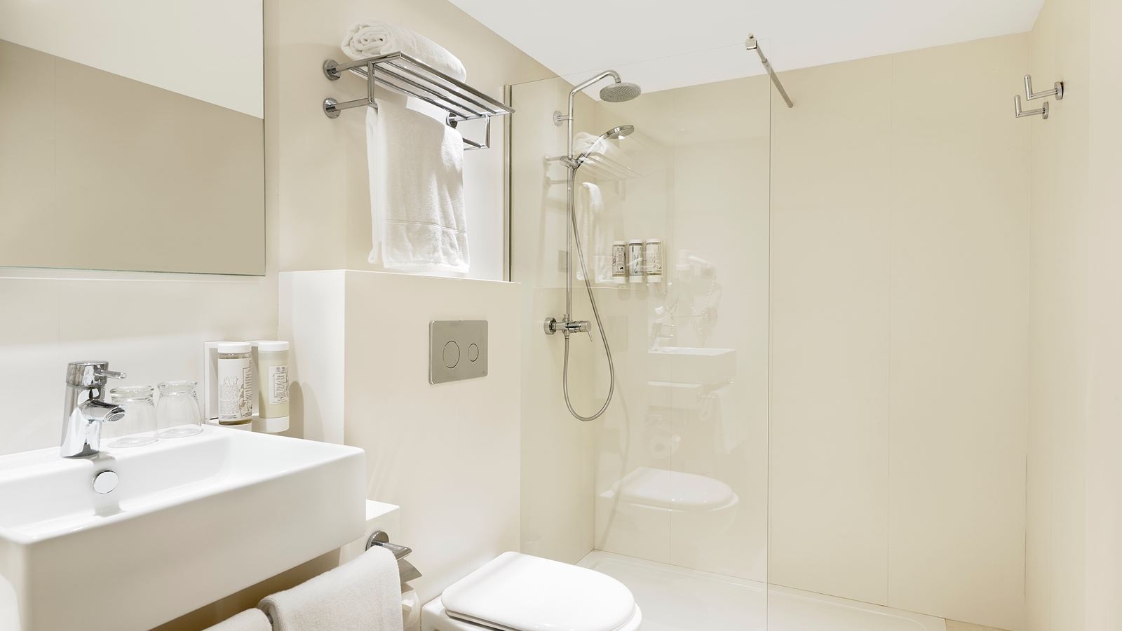 rooms-family-kids-free