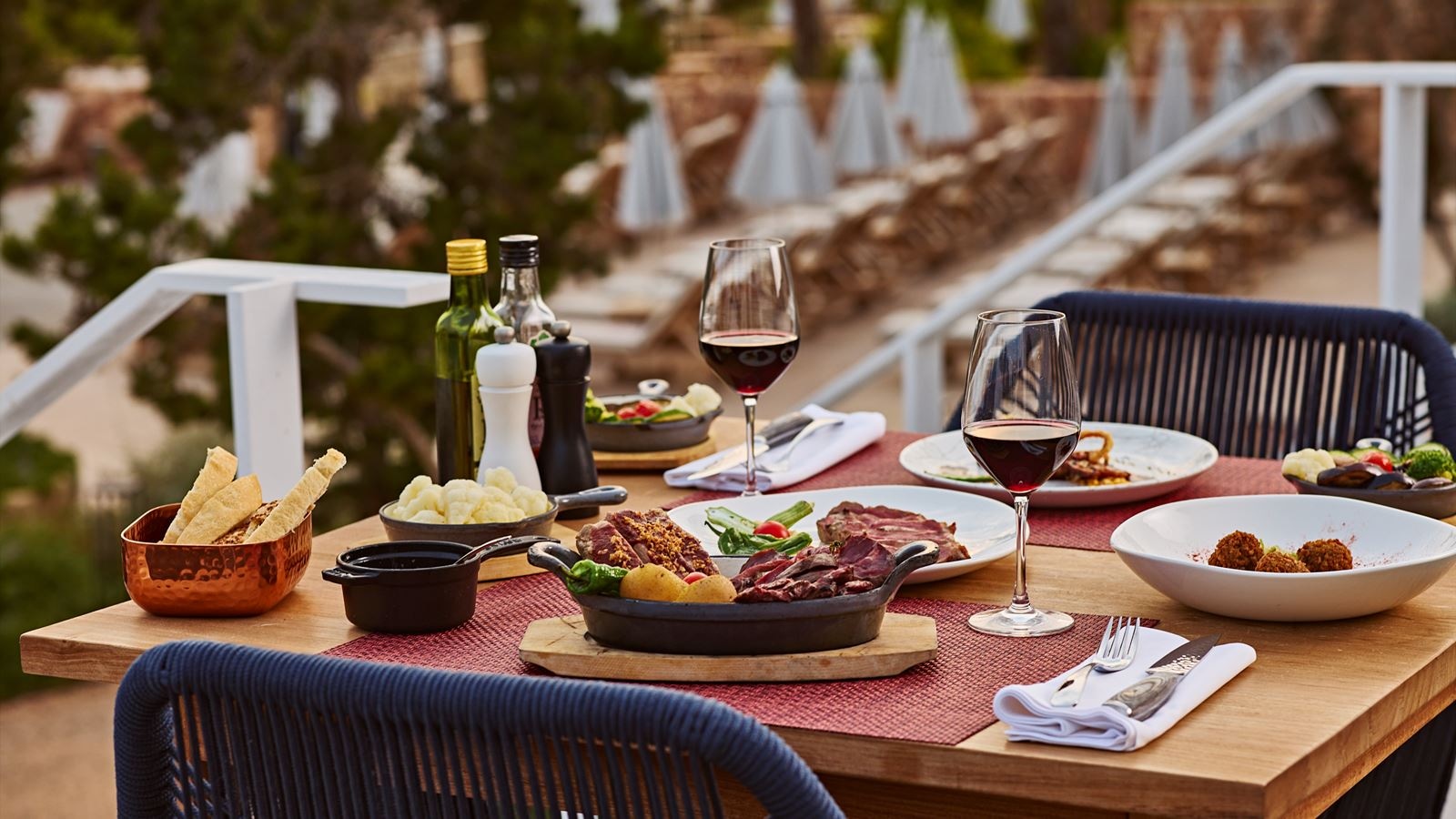 restaurants-restaurants