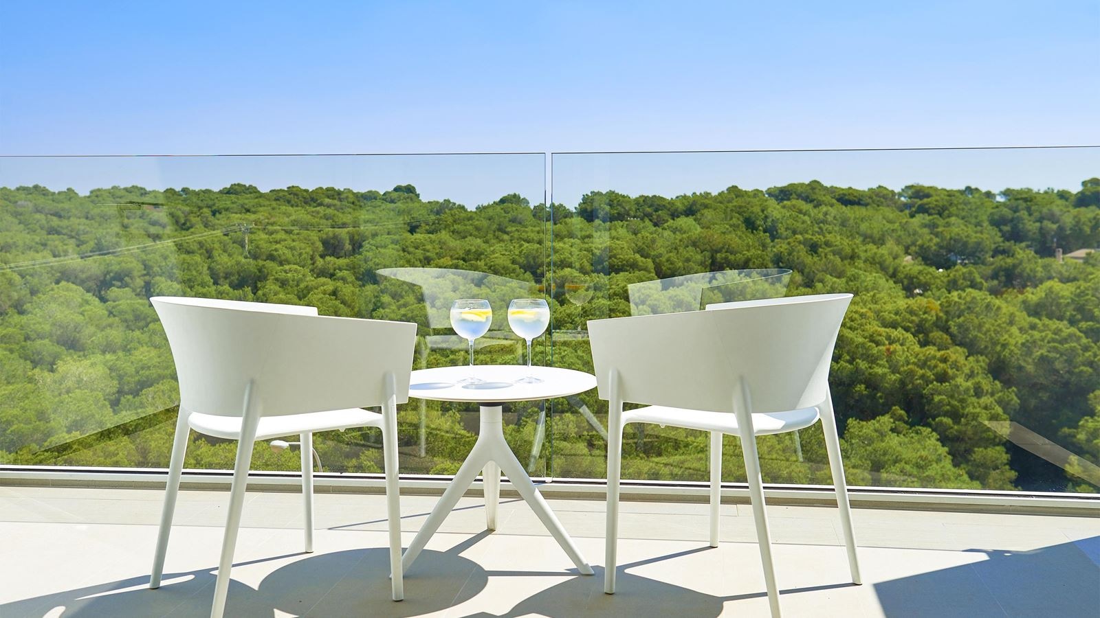 rooms-double-standar-monoparental-wiht-balcony