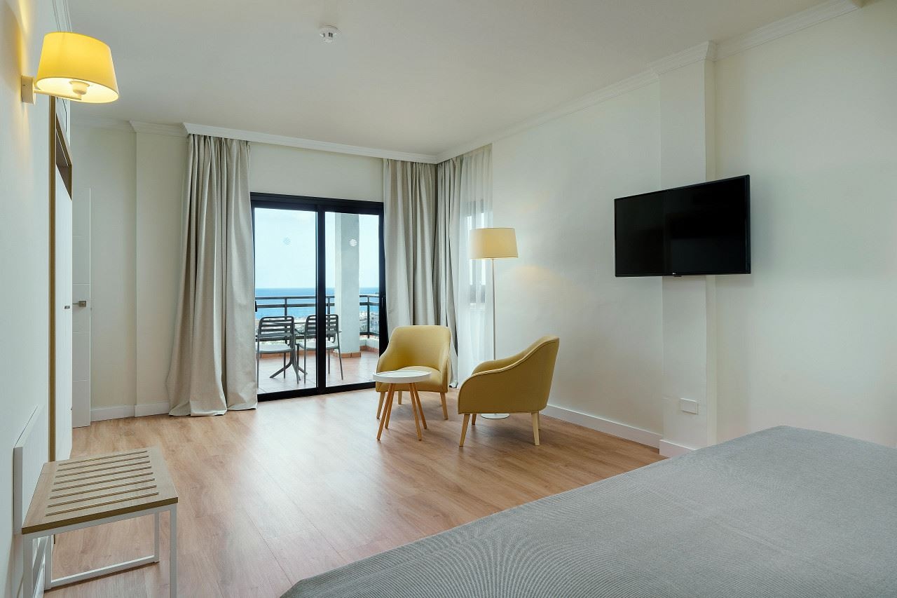 rooms-my-favourite-club-presidential-suite-balcony-or-terrace