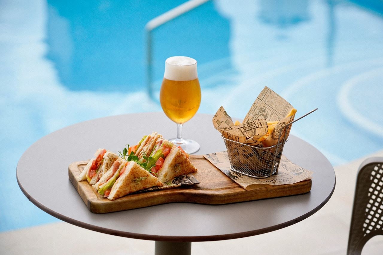 restaurants-kentia-pool-club