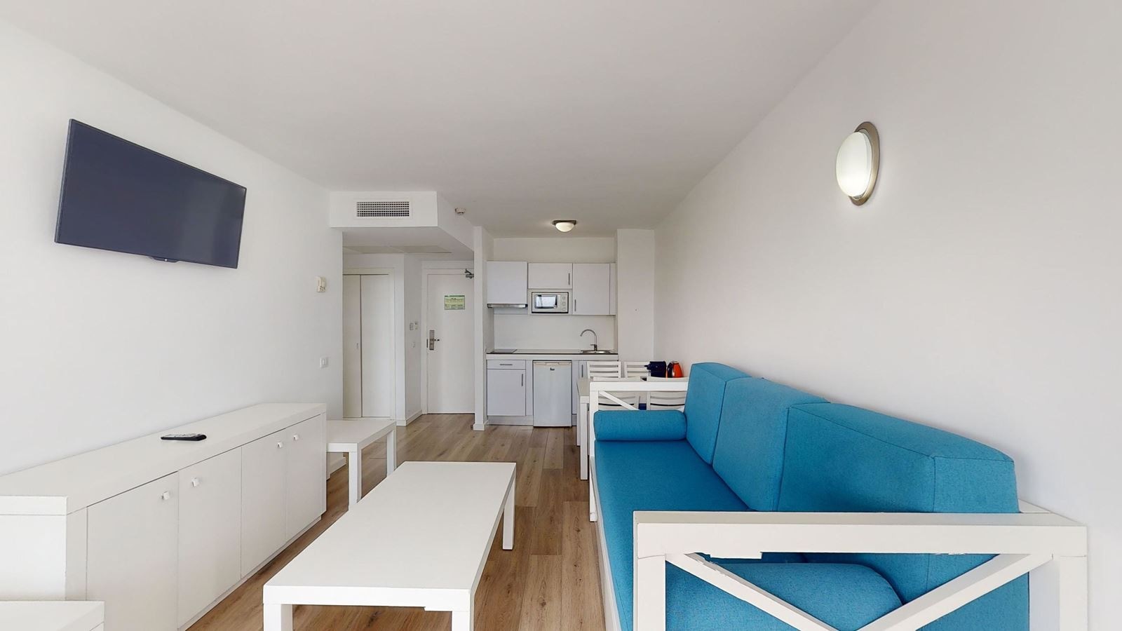 rooms-apartment-balcony-or-terrace