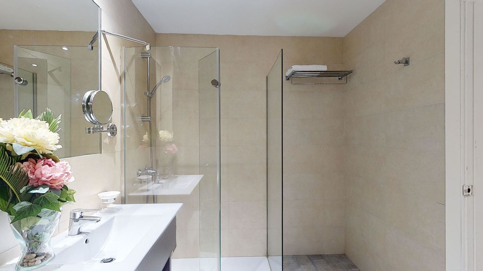 rooms-room-double-balcony-or-terrace