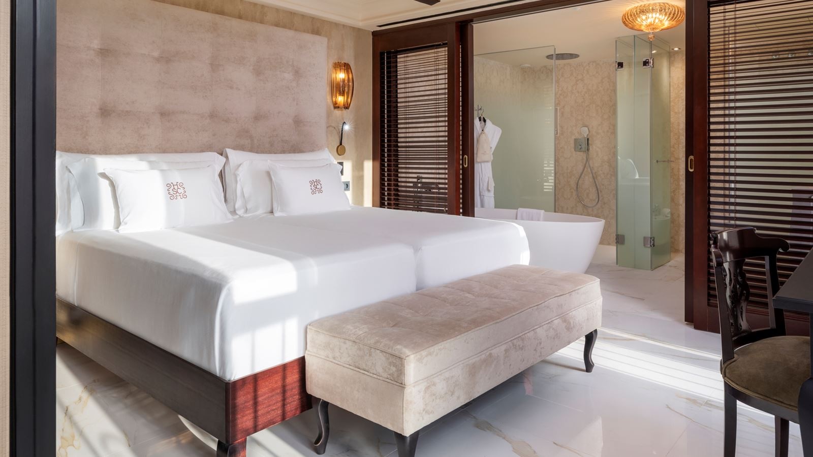 rooms-suite