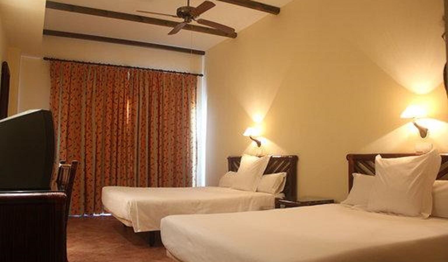 rooms-double-room-balcony-or-terrace