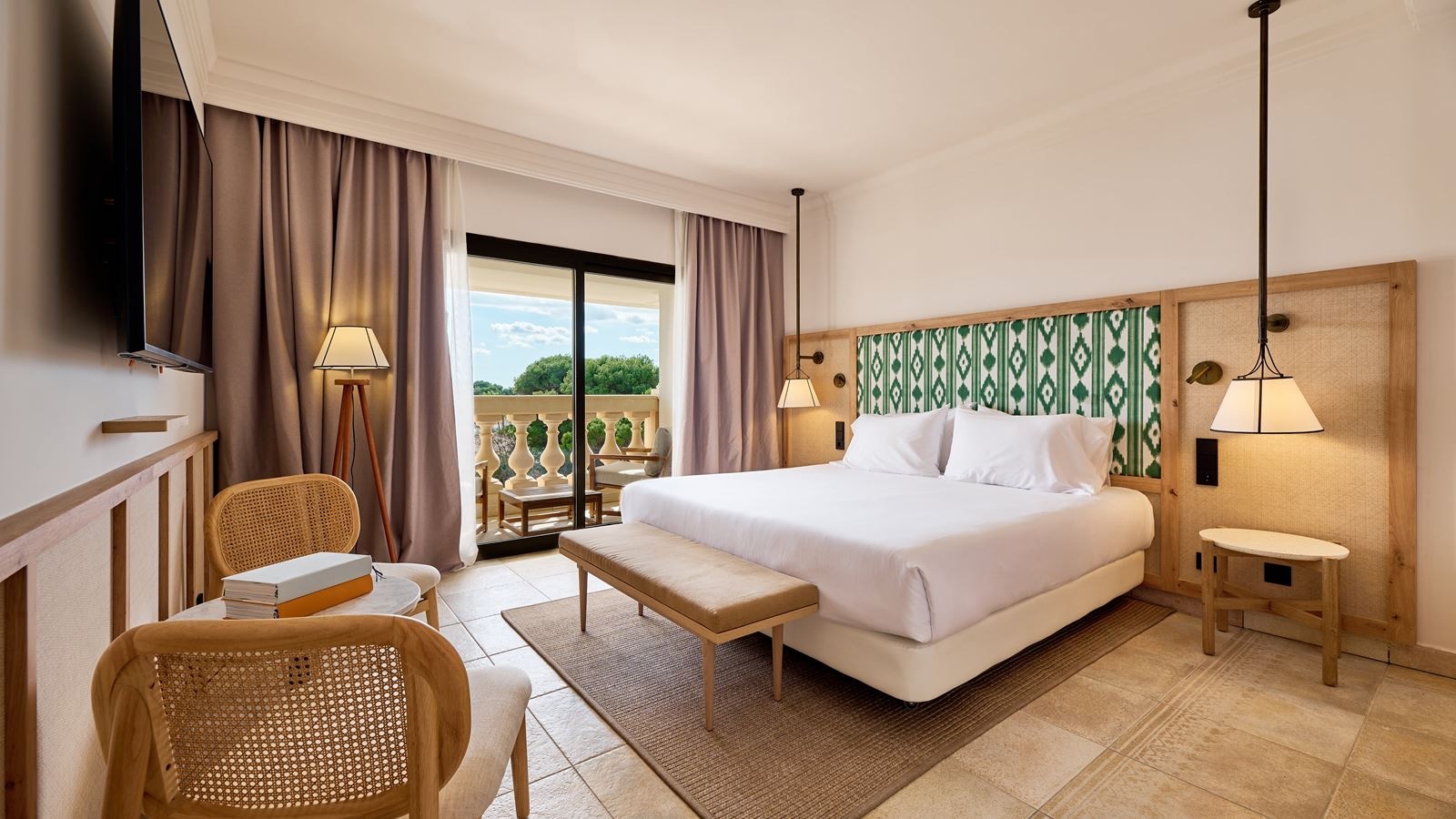 rooms-double-deluxe-1-king-bed-partial-sea-view-balcony-or-terrace