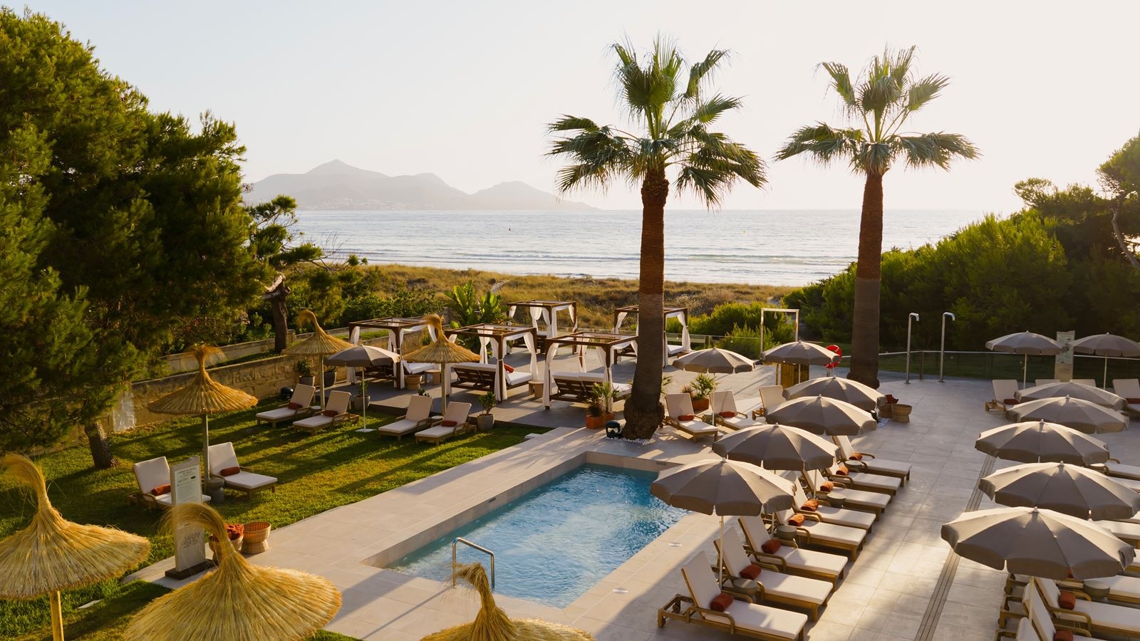 pools-outdoor-childrens-pool