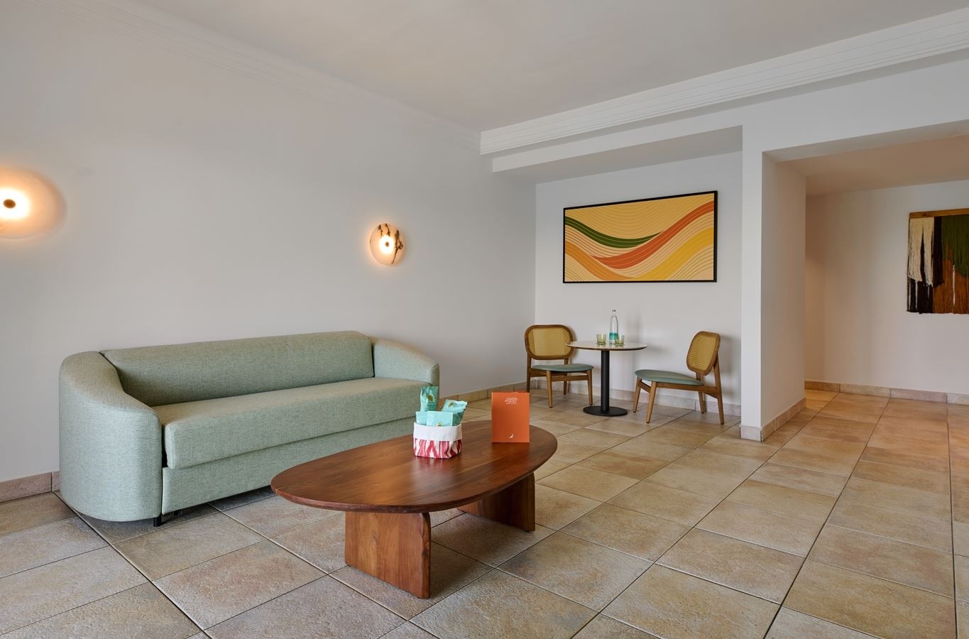 rooms-1-bedroom-suite-balcony-or-terrace