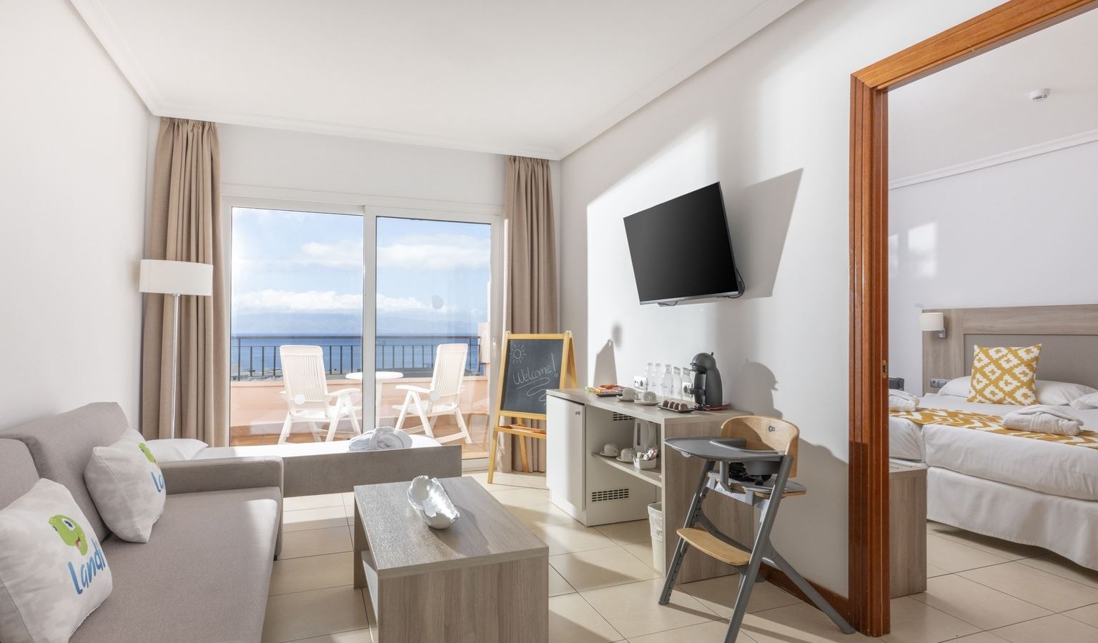 rooms-landi-village-balcony-or-terrace