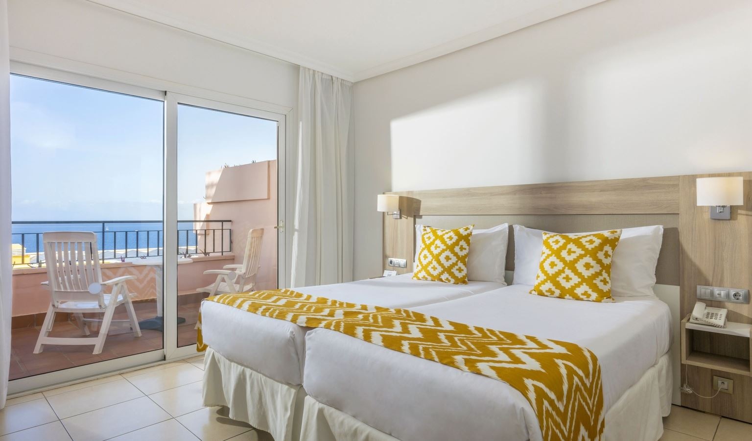 rooms-suite-duplex-ocean-view-balcony-or-terrace