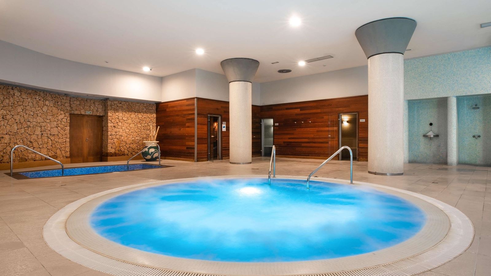 pools-indoor-pool
