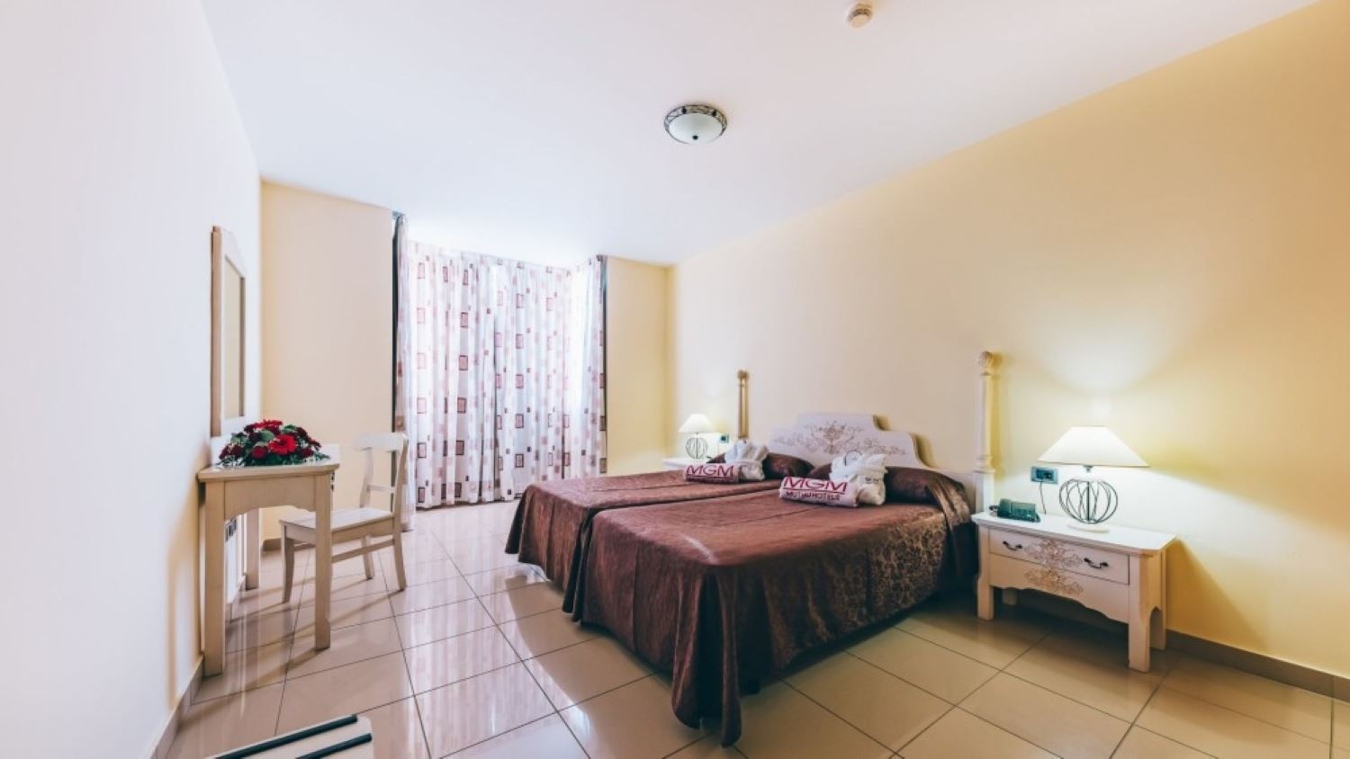 rooms-one-bedroom-grand-junior-suite
