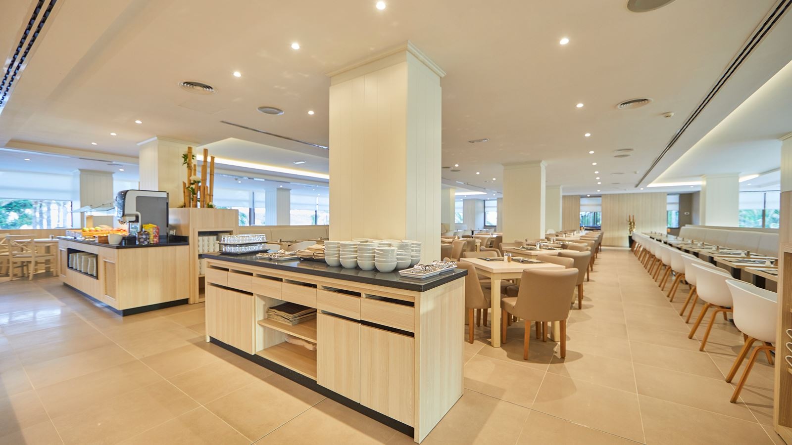 restaurants-restaurant