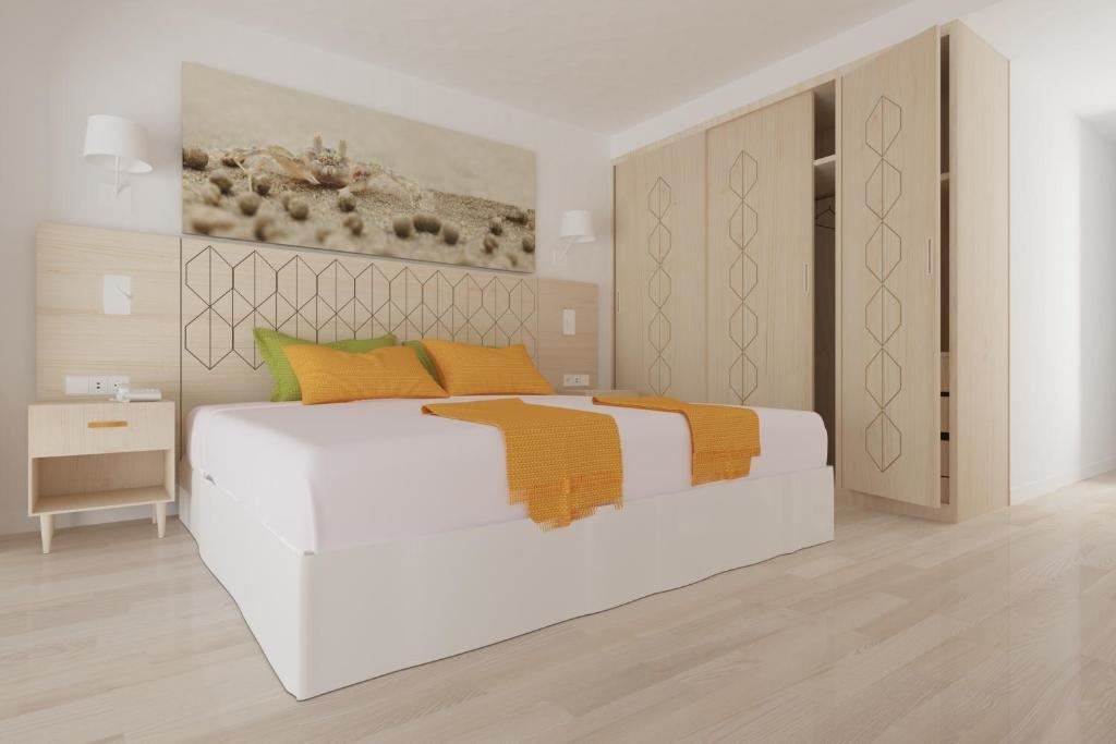 rooms-double-basic-balcony-or-terrace