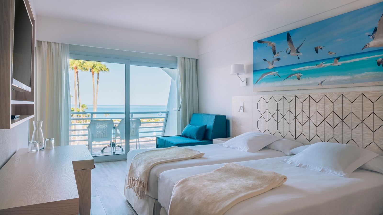 rooms-double-sea-view-beachfront