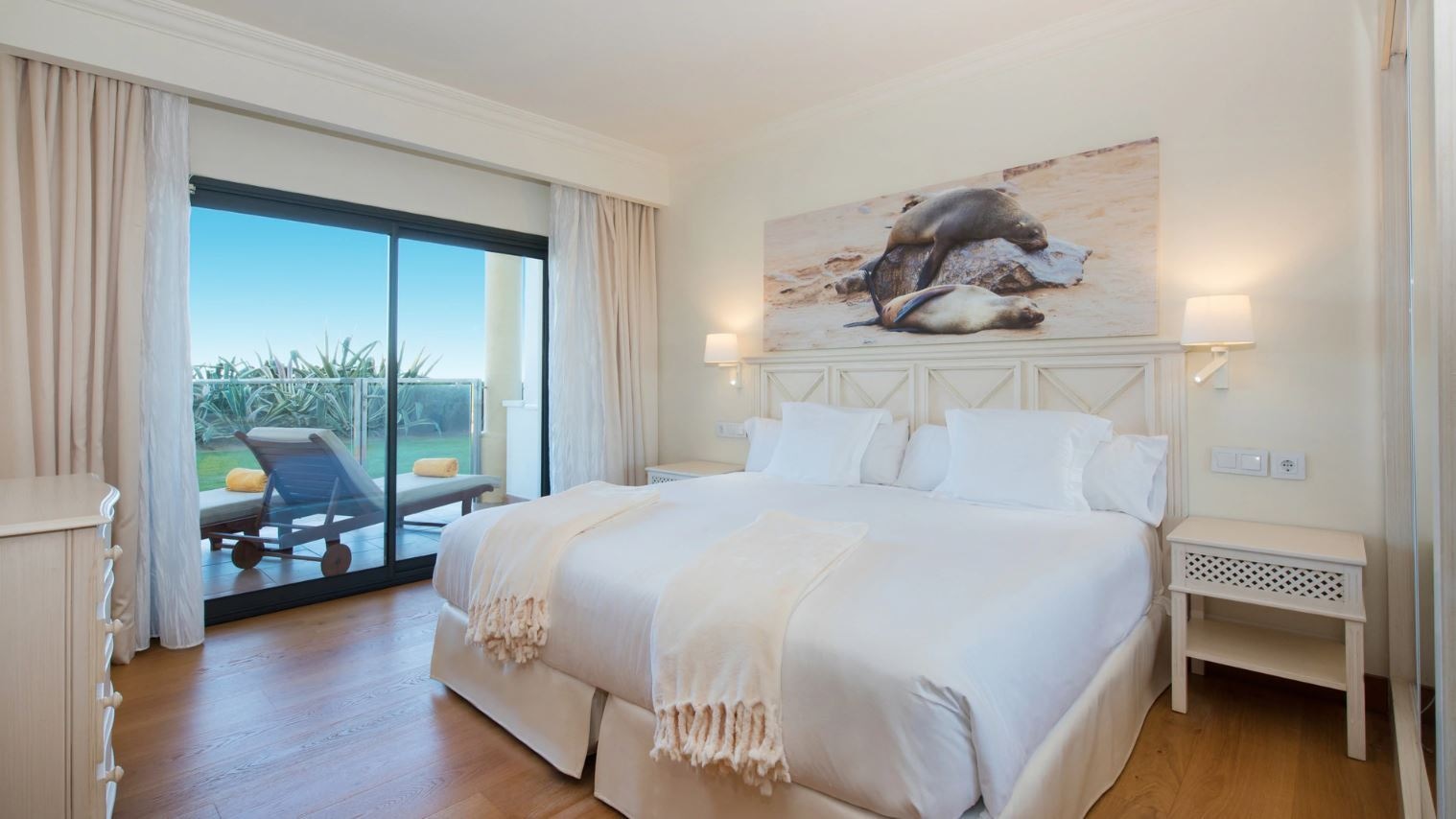 rooms-suite-superior