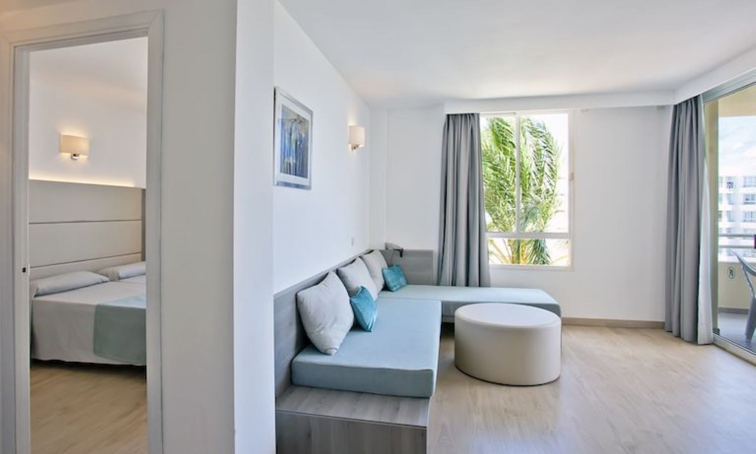 rooms-apartment-1-bedroom-seaview