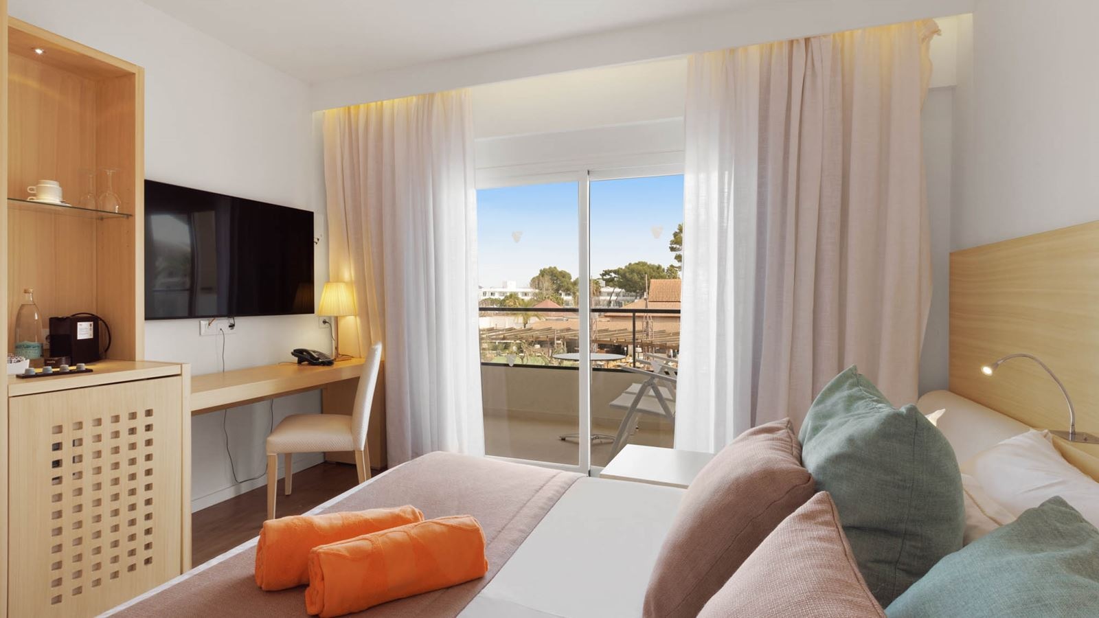 rooms-double-room-balcony-or-terrac