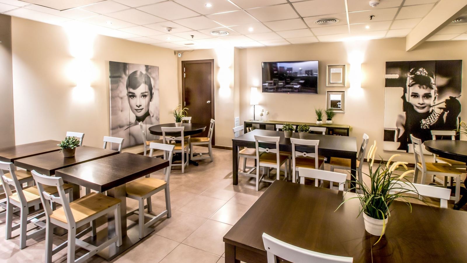 restaurants-restaurants