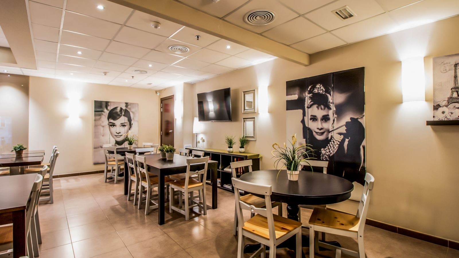 restaurants-restaurants