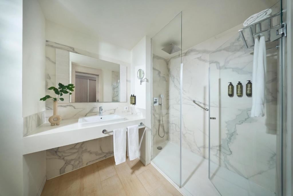 rooms-double-balcony-or-terrace