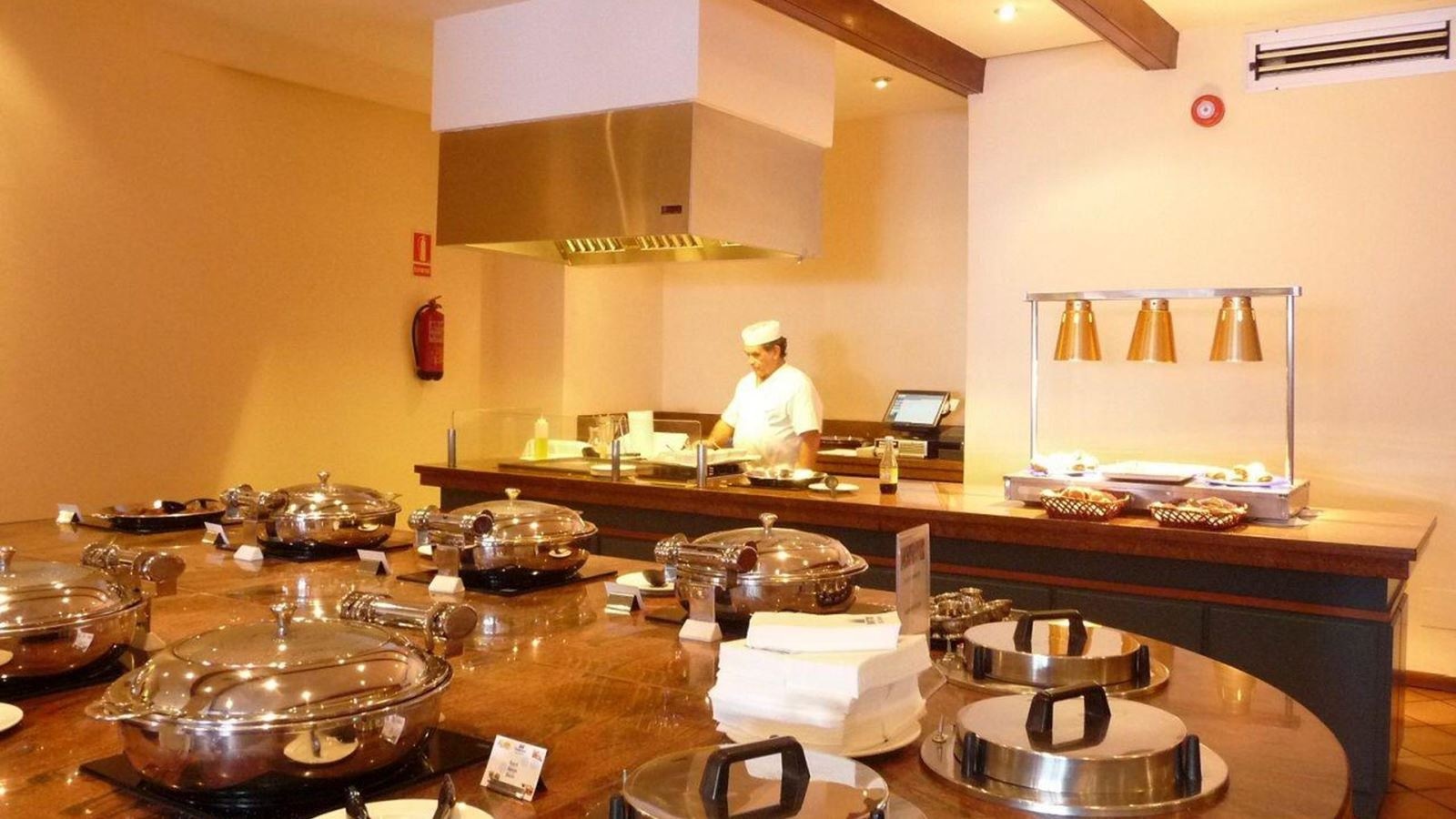 restaurants-restaurants