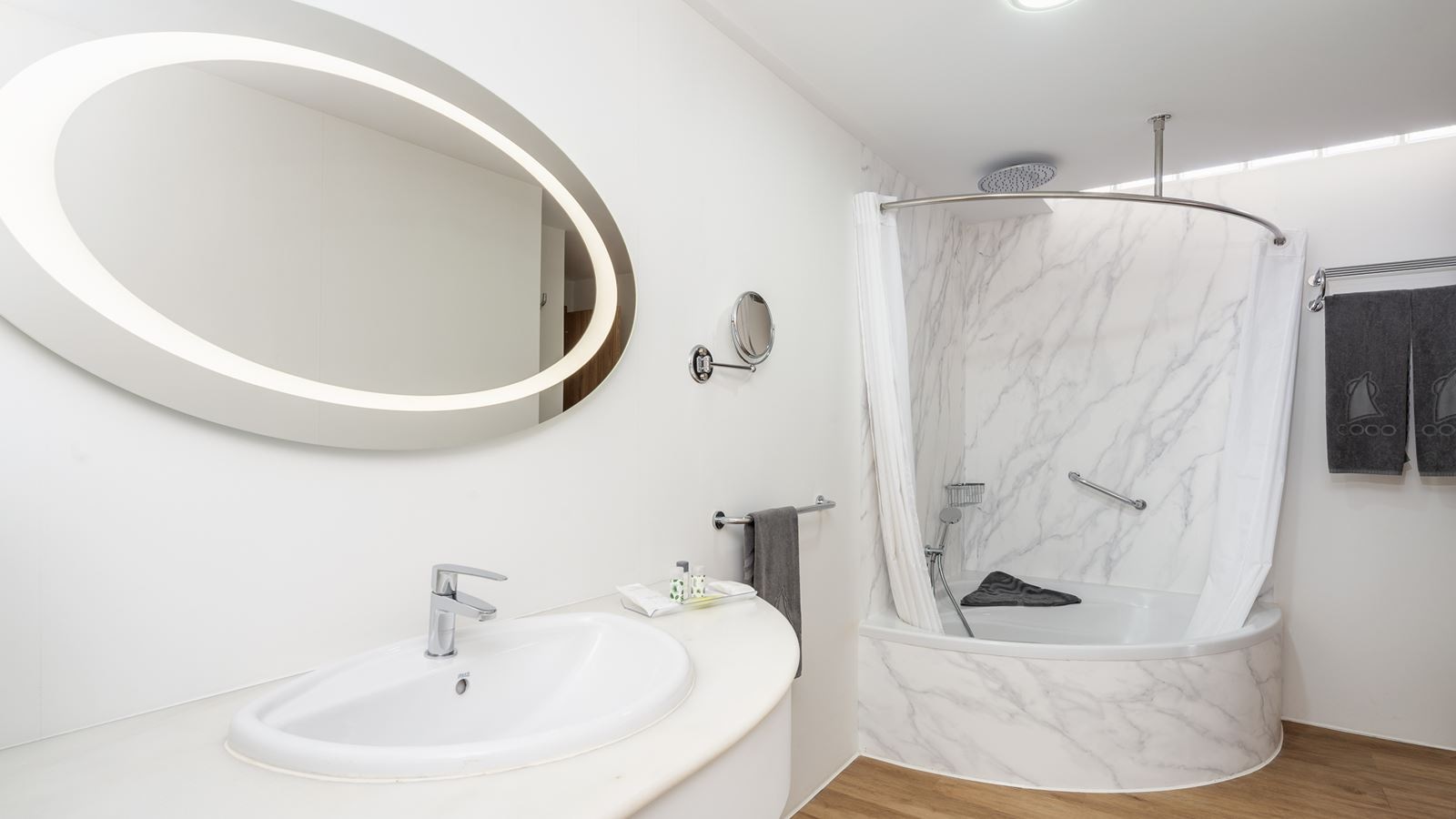 rooms-junior-suite-js