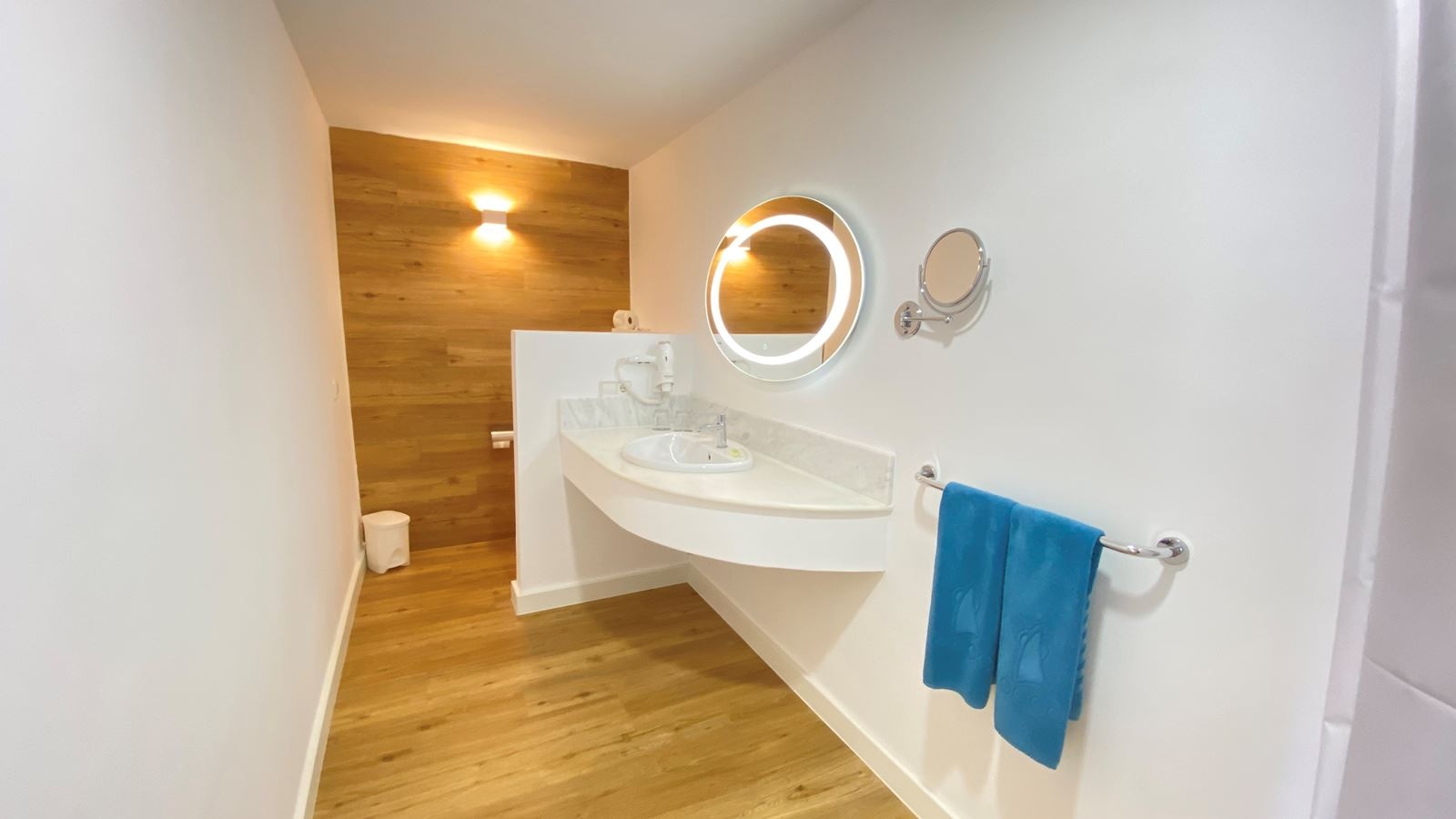 rooms-junior-suite-js