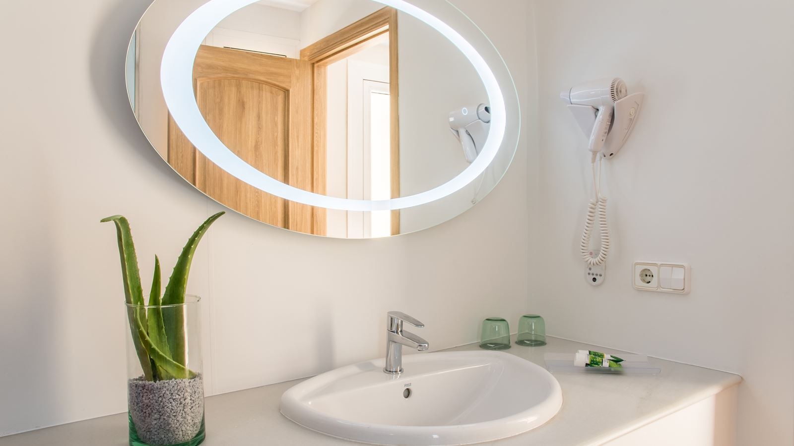 rooms-junior-suite-js