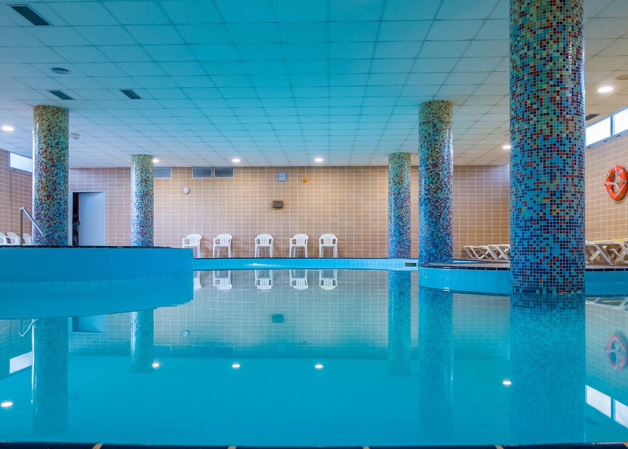 pools-indoor-pool