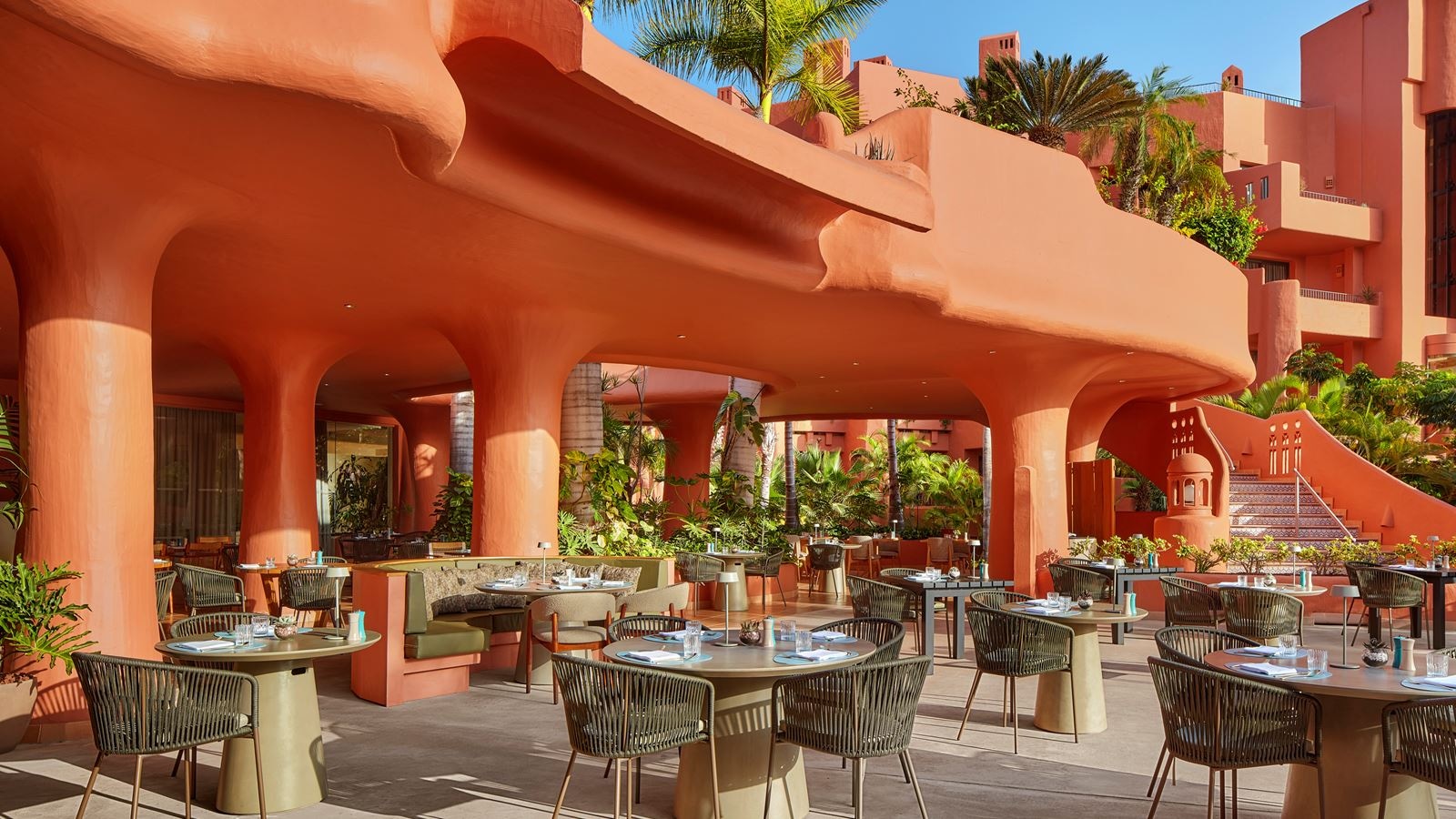 restaurants-gusto-restaurant